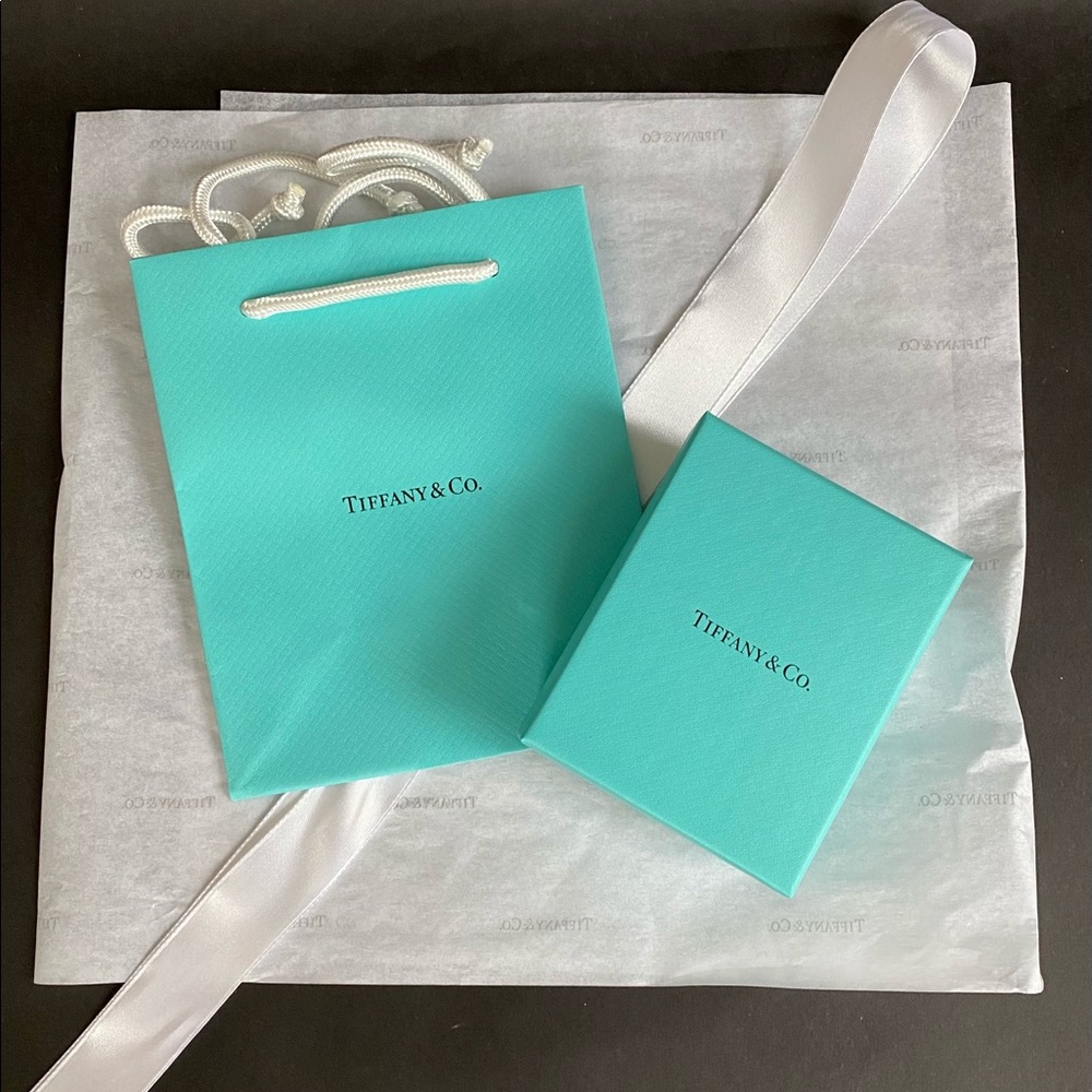 Tiffany & Co. 3 Piece Gift Wrap Set